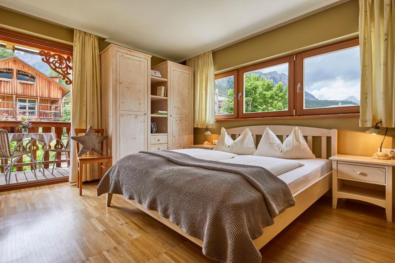 Appartamenti La Sajun & Les Viles La Villa  Luaran gambar